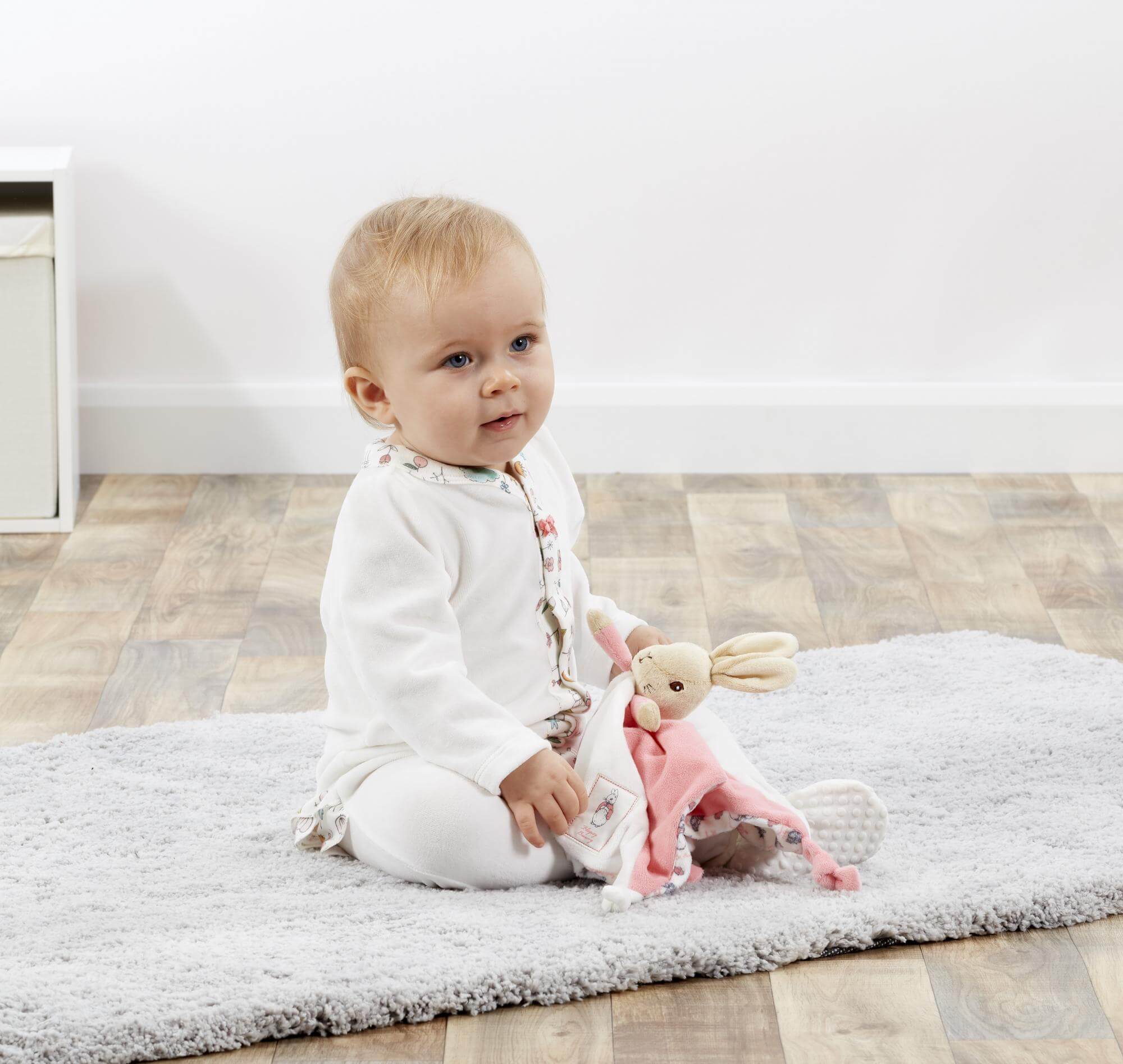 Peter Rabbit Collection Flopsy Pink Comfort Blanket